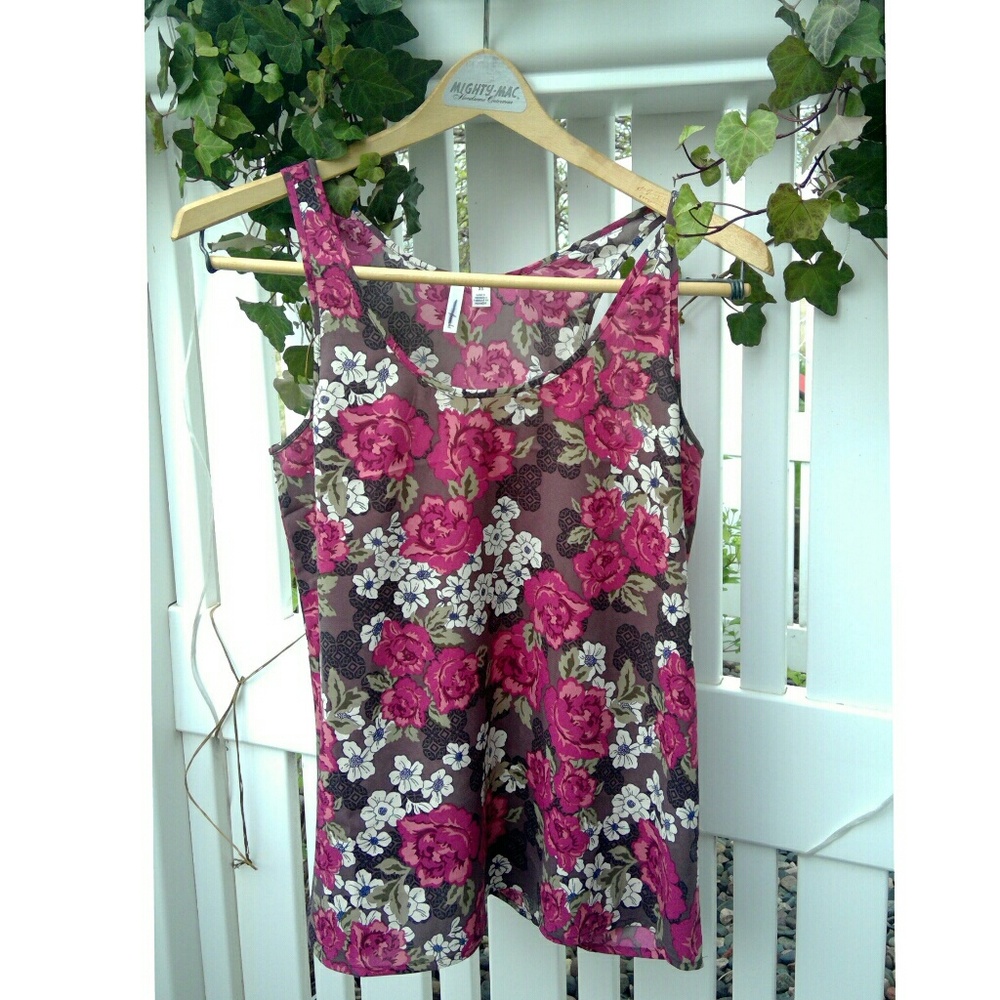 Floral tank